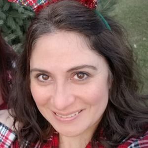 Meet your Posher, Lorena